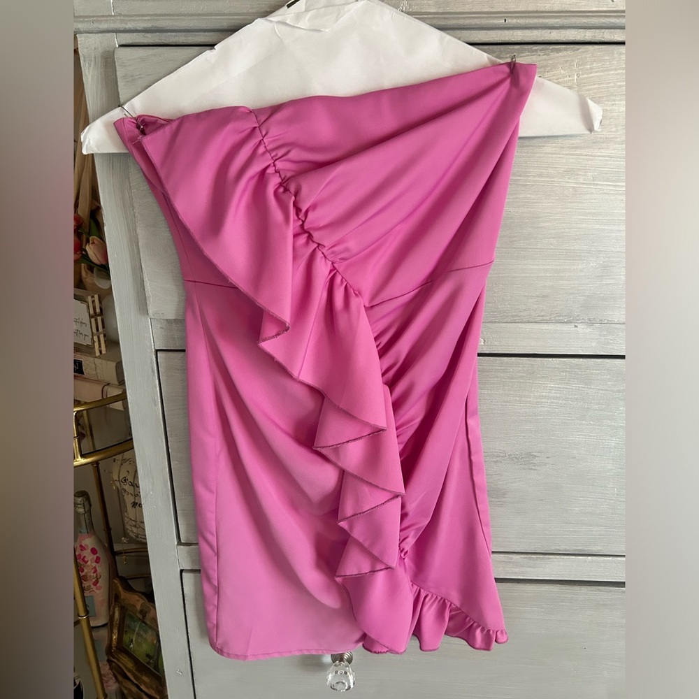 Superdown Indy Ruffle Front Mini Strapless Dress … - image 2